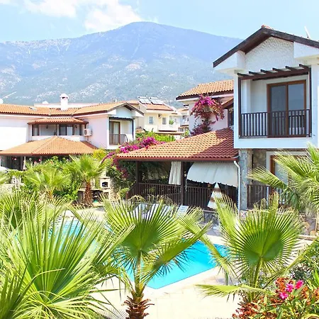 Perdita Villa Cedit